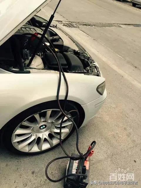 如何判断汽车蓄电池是否需要更换！维修技师终于说出了实话！