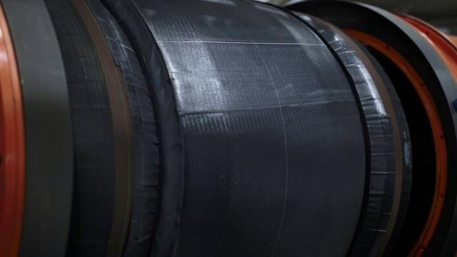 轿车轮胎是怎么制造的？层层橡胶包裹再硫化，制作过程不简单