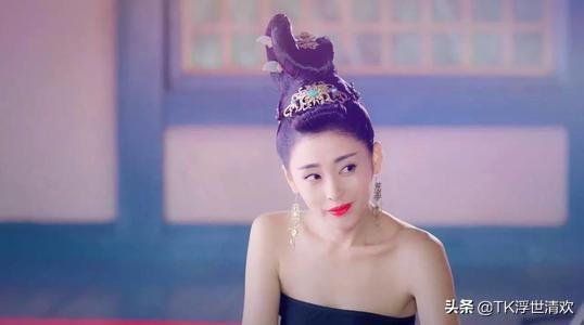 女星露脚丫子是啥样?张天爱脚超白嫩,吴优脚丫“俏皮迷人”