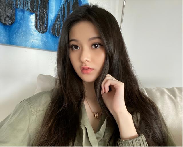 20岁要接管百亿家产,台湾省最美“星二代”,差点毁在了豪门