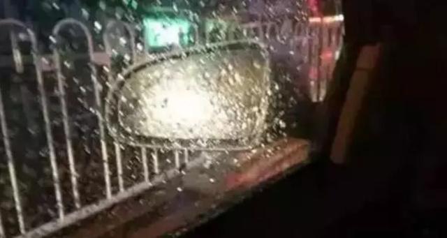 汽车贴膜也违规?交警提醒:后果可能很严重!