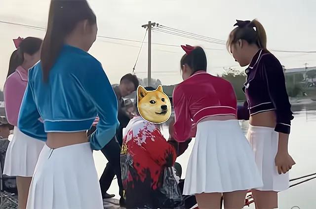 色胆包天!美女成为“钓鱼媛”,附加特殊服务,令人震惊不已