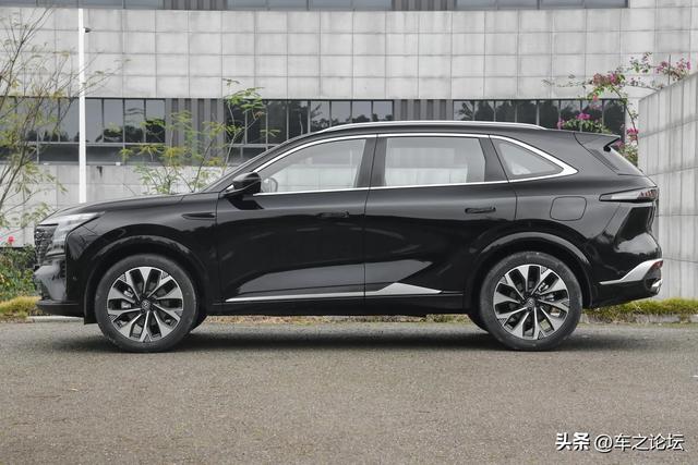 长安CS75 PLUS 新蓝鲸2.0T+8AT 动力组合 零百加速7.3S 性价比如何?