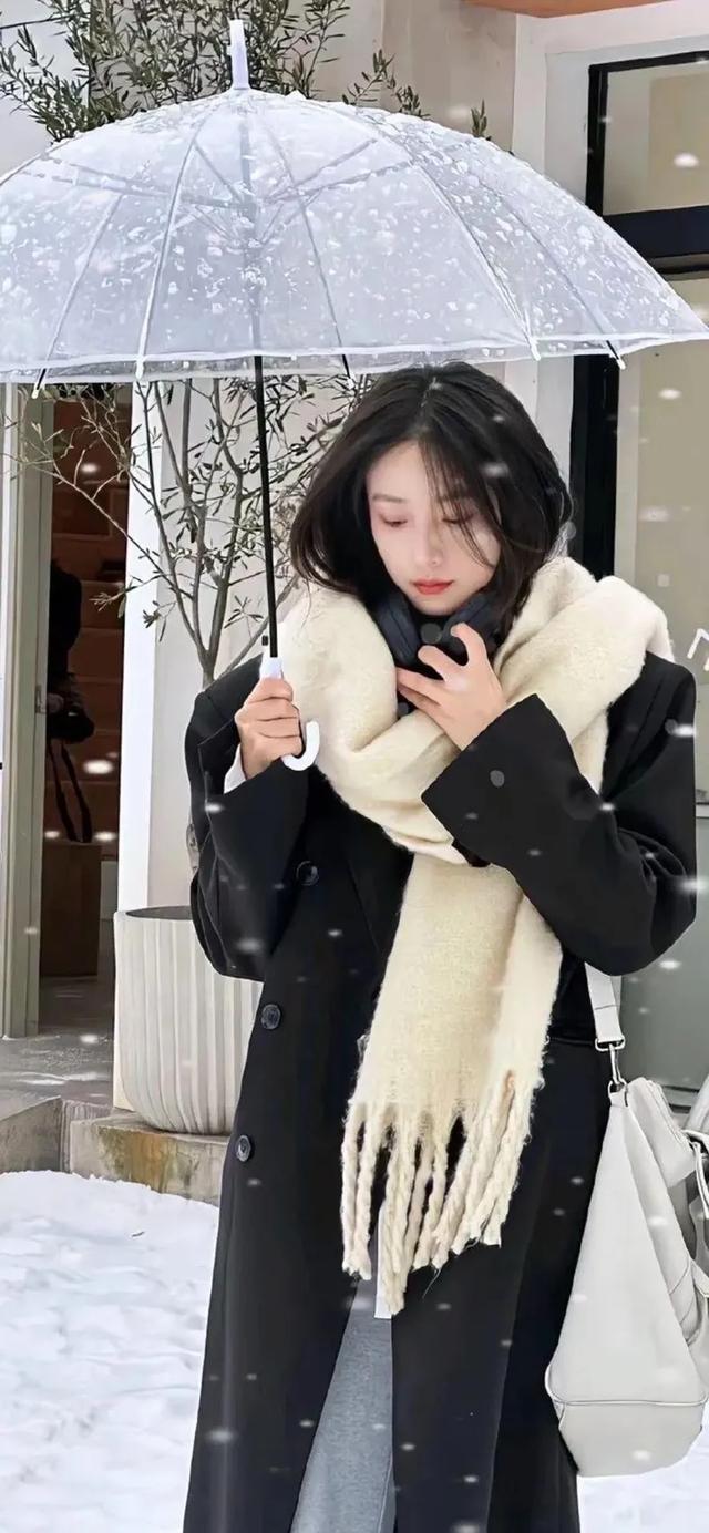 高清全面屏美女壁纸分享!