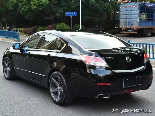 这台讴歌tl。是我见过的最完美的一台。没有之一。