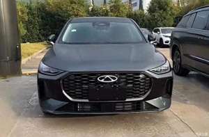 8至10万汽车推荐(艾瑞泽8 10万级小车3月来，熏黑中网156英寸大屏，还有电动尾门)