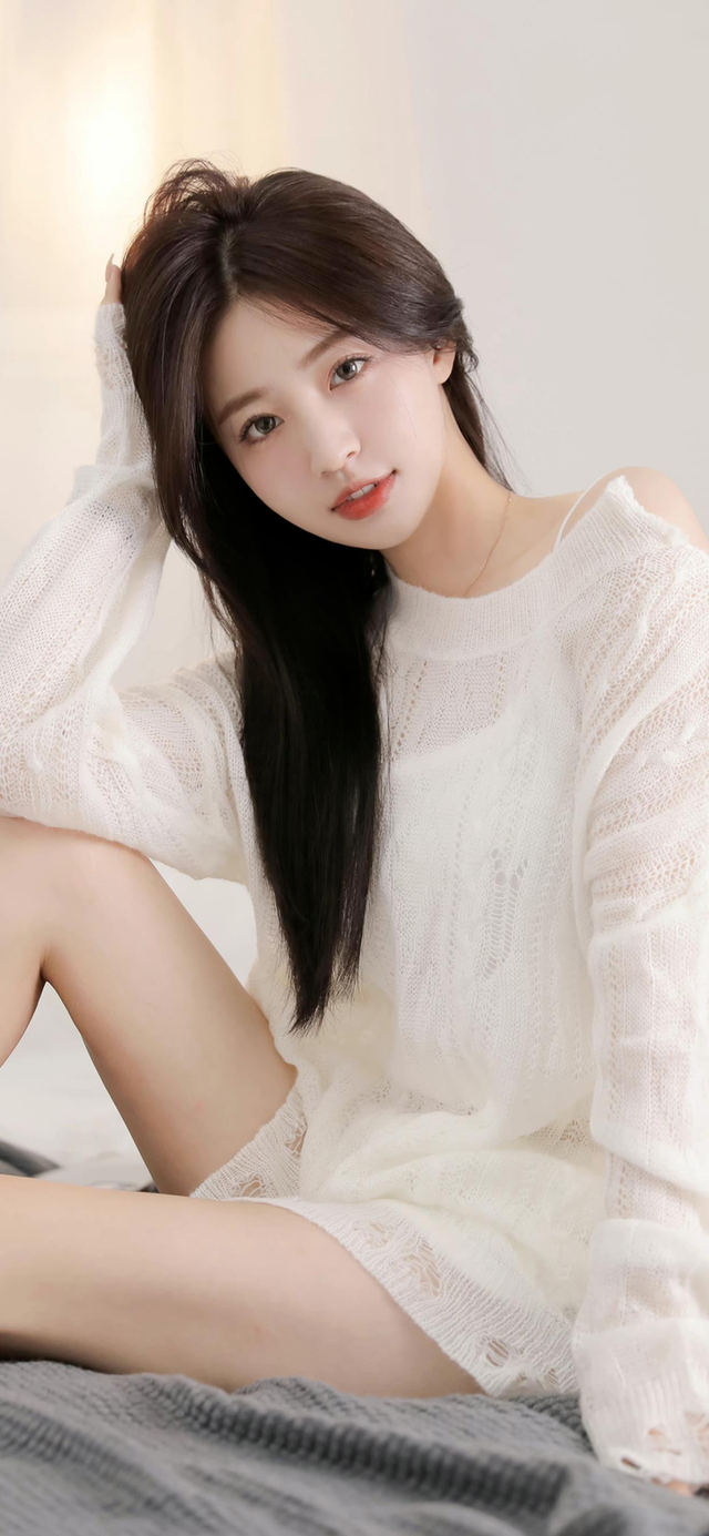 高清全面屏美女壁纸分享!