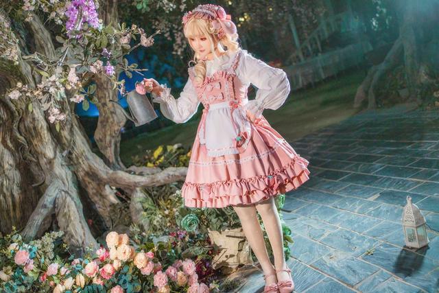 Lolita美女写真图片鉴赏