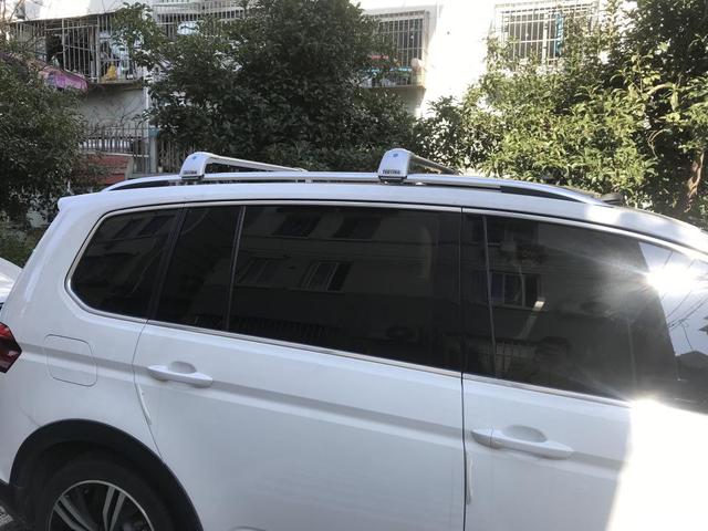 背上小书包,大众途安L加装行李架,顺便分享用车感受!
