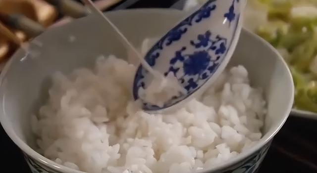 奇案回顾:妻子3次喂丈夫毒药不死,情夫半夜想偷袭结果反被打