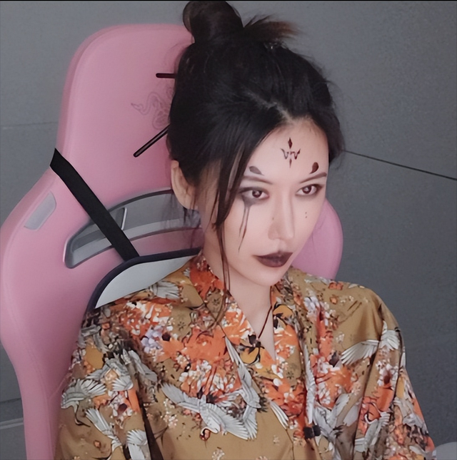 江玉燕COS四妹,玩家担心她把《黑神话》的神仙赶尽杀绝