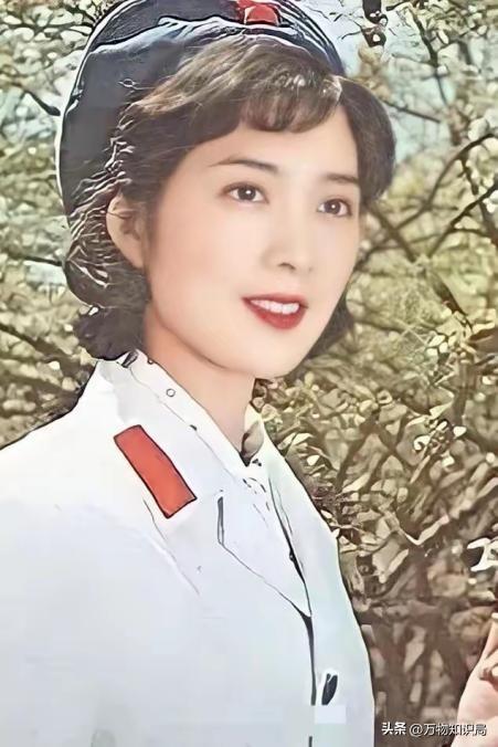 “中国第一美女”朱琳：身材丰腴，古典又端庄，美艳不可方物！