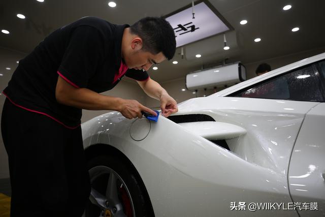 汽车贴膜后为什么会有气泡,会消失吗?