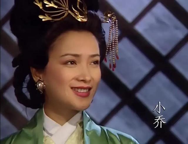 尖嘴猴腮别硬吹神颜,9位女星告诉你,古典美人从来都是珠圆玉润