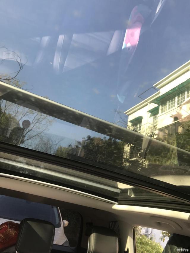 背上小书包,大众途安L加装行李架,顺便分享用车感受!