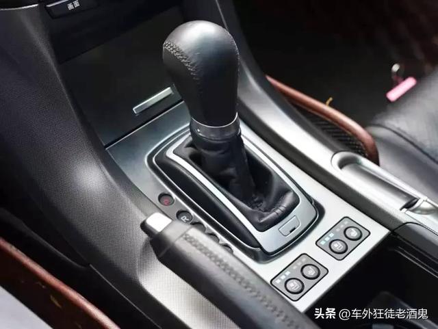 这台讴歌tl。是我见过的最完美的一台。没有之一。