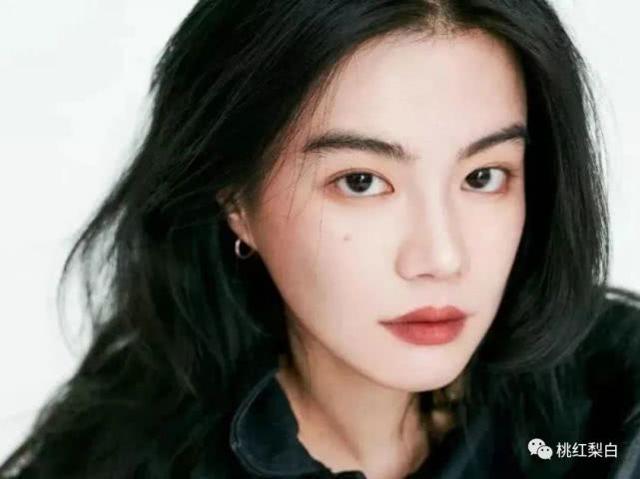 镰刀割出来的大眼双眼皮美女,真没有周冬雨有灵气