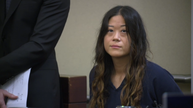 35岁华裔女面临终身监禁,强迫男生发生不当行为,曾是年度教师