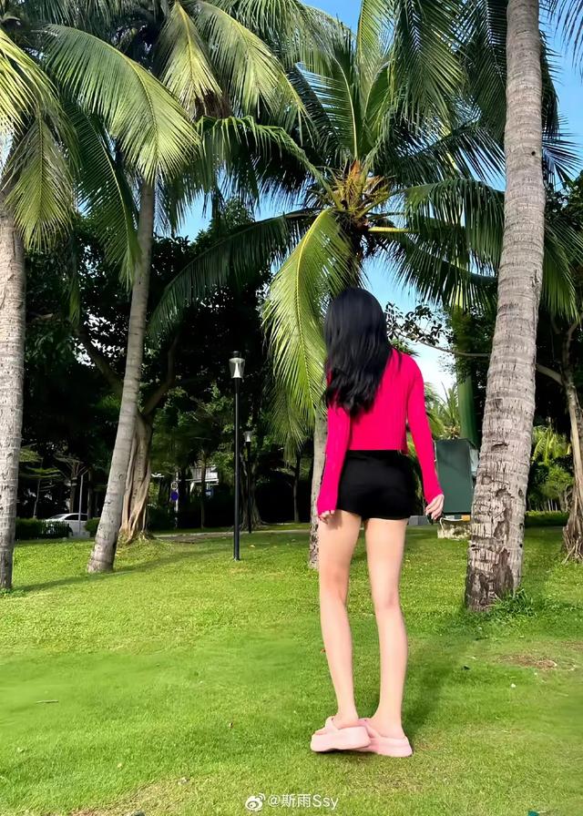 性感美女——张镜薇勾魂奇魂的美貌