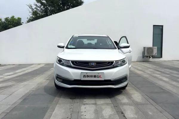 线上购吉利车,指定车型直享1万元优惠