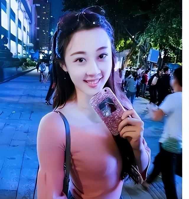 体坛“黑丝女王”秦雪,176cm的黄金臀腿比,人间尤物堪比女明星