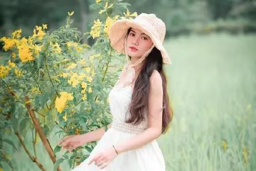 撩中年女人,天天联系是“下策”,这样做才是“上策”