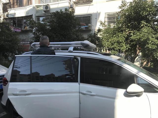 背上小书包,大众途安L加装行李架,顺便分享用车感受!
