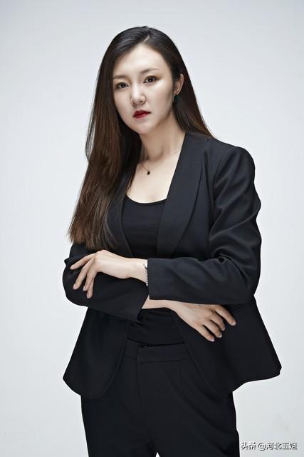 不要再称呼女人为美女了,这个称呼已经过时了。