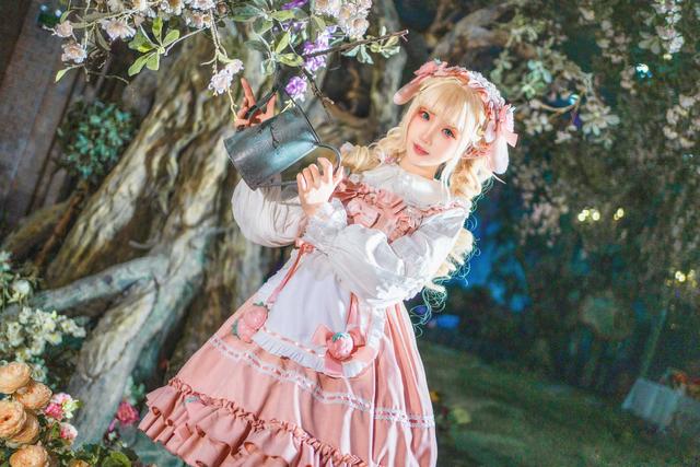 Lolita美女写真图片鉴赏