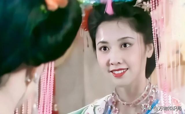 “中国第一美女”朱琳：身材丰腴，古典又端庄，美艳不可方物！