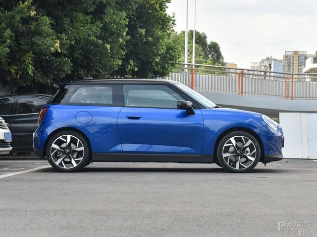 18.98-26.68万元 全新电动MINI COOPER上市