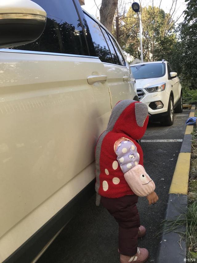 背上小书包,大众途安L加装行李架,顺便分享用车感受!