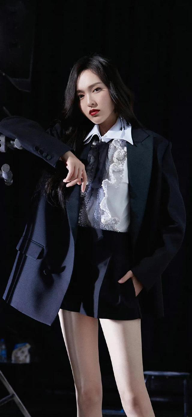 高清明星美女壁纸｜身材真好