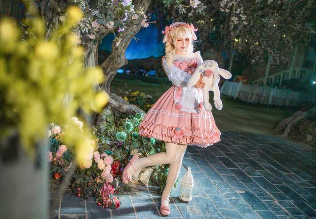 Lolita美女写真图片鉴赏