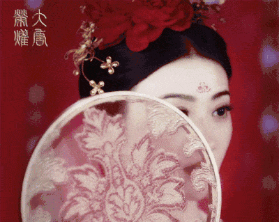 镰刀割出来的大眼双眼皮美女,真没有周冬雨有灵气
