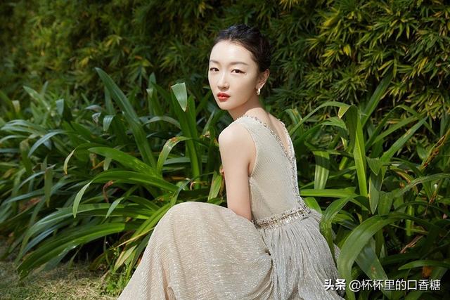 9位同龄不同命女星!杨紫坐稳顶流,娜扎没演技,袁冰妍没资源