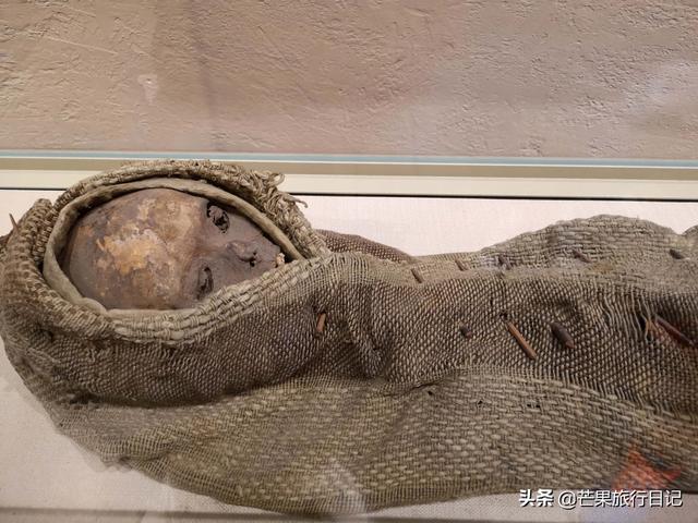 近4000年的楼兰古国美女干尸，毛发指甲都能看见，仿佛刚睡下一般