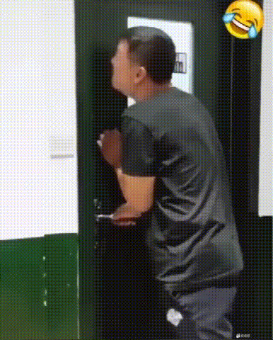跟女网友奔现后感觉被骗了，我该怎么让她自费回去呢？”哈哈哈
