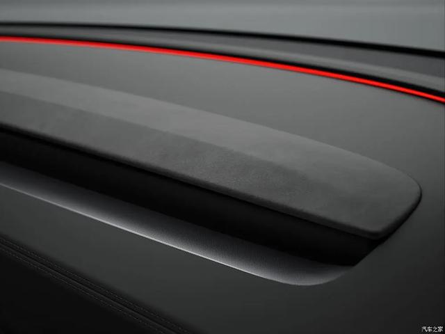 新款特斯拉Model Y 26.35万起！酷似无人驾驶汽车？恢复拨杆？