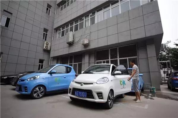 快看！石家庄也有共享汽车了！使用简单，每小时15元加电费