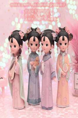 汽车装饰摆件(分享女生房间桌面装饰摆件，汽车摇头摆件。)