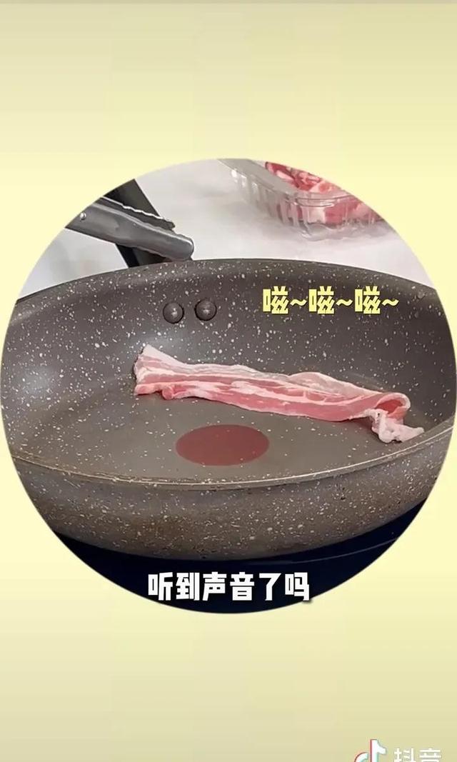 秋瓷炫一口大蒜一口肉,生吃大葱蘸酱太生猛,想回东北过大年啦!