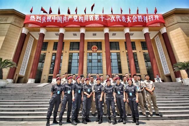 援凉女特警不仅有颜值更有战斗值！