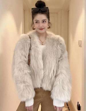 暖暖美女壁纸(美女穿搭写真：暖暖过冬)