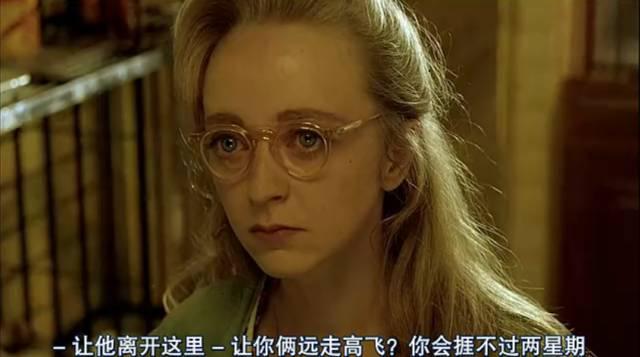 这个人剥完你的上衣之后，可能还要吃你的肉