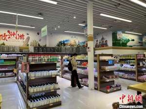 (新春见闻)中欧班列带货 班列超市渐兴