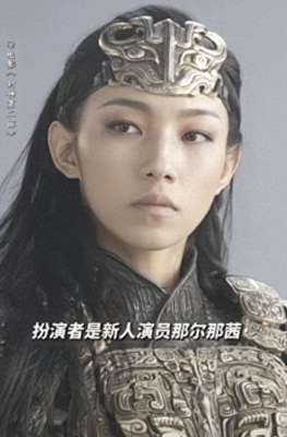 好颧骨美女(35岁丹凤眼高颧骨，她凭什么赢了妲己，成为《封神》最惊艳的女人)