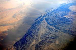 行业前瞻:2025年建筑建材行业十大风向