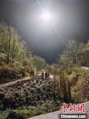 四川筠连山体滑坡:红十字力量紧急开展救援工作