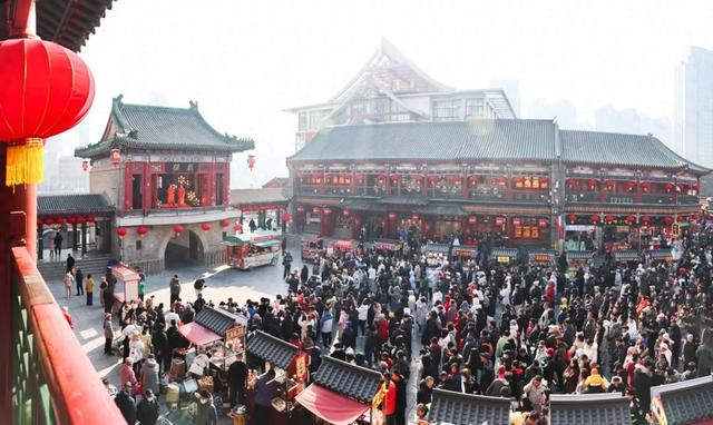 舞龙、高跷、竹马会、杠箱……春节的古文化街,可太好玩了!
